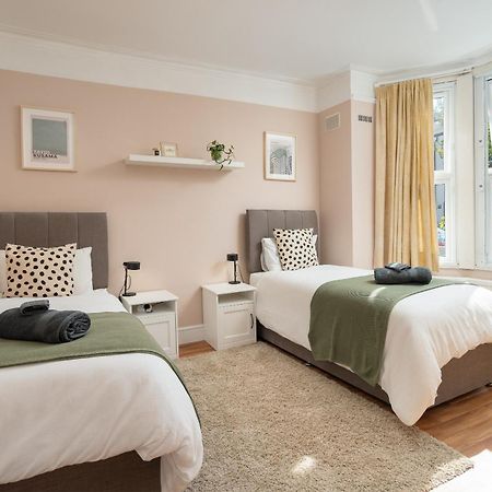 Homely And Stylish Apartment With A Garden In East Finchley 런던 외부 사진